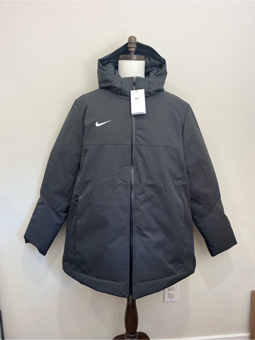NWT Nike Team 550 Down Hooded Parka Coat Men’s XL Dark Gray